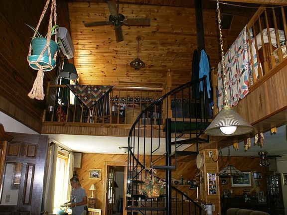 Spiral staircase and loft