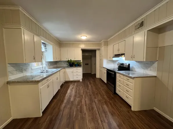 2105 55th St, Lubbock, TX 79412