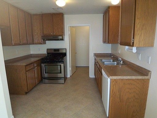 5th image of 1719 N Willow Woods Dr Unit B