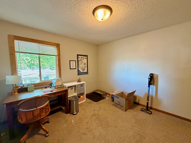 1505 Ward Ave #11 — Photo 4