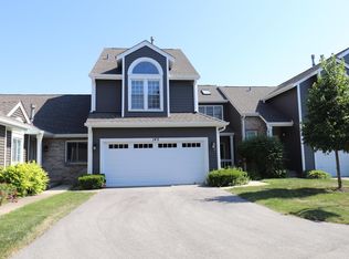 145 E Raleigh Ct, Bloomingdale, IL 60108