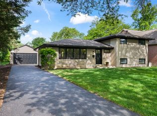 1024 Arbor Ln, Glenview, IL 60025