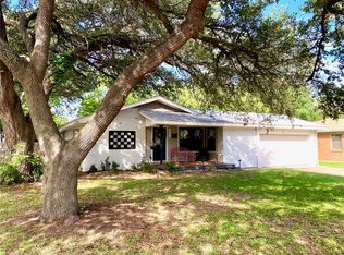 2216 N 52nd St, Waco, TX 76710