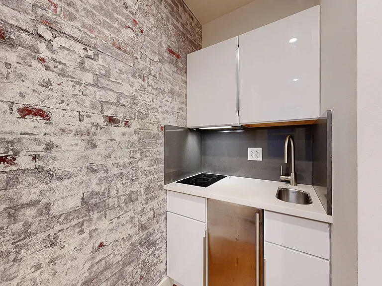 692 Bush St #107 — Photo 1