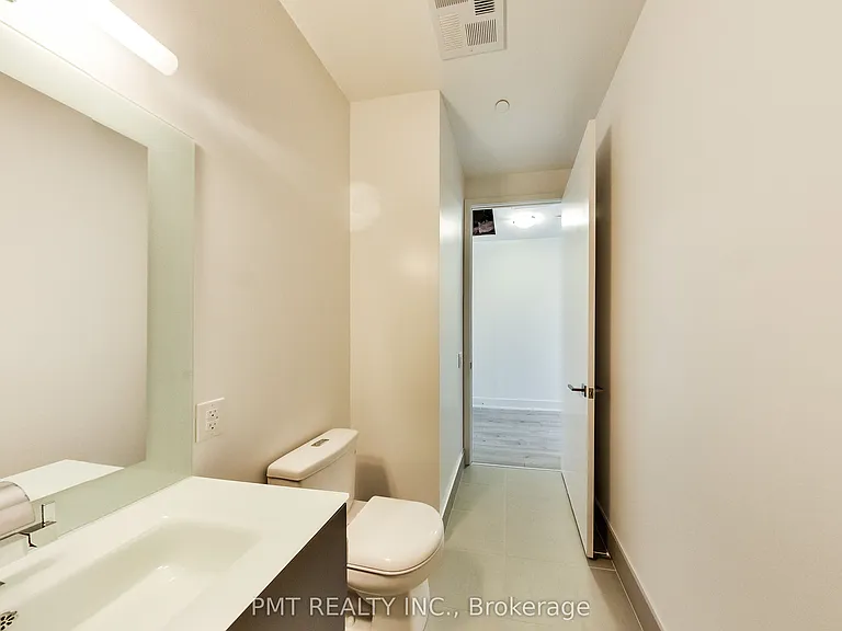 111 Saint Clair Ave W #1525 — Photo 14