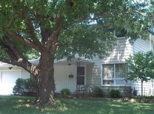 200 Crestview Dr, Burlington, IA 52601