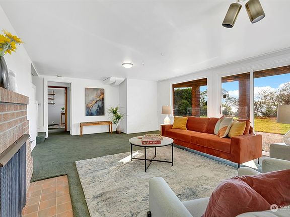 3rd image of 12605 Shorewood Drive SW