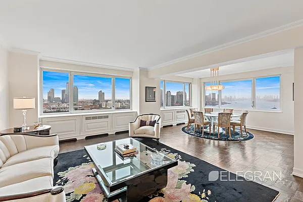 Sold by (Legacy) Elegran | media 19