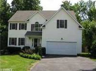 14249 Lyndhurst Dr, Chester, VA 23831