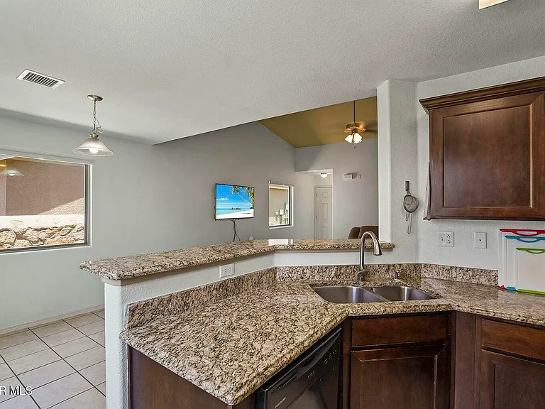 7244 Long Meadow Dr — Photo 11