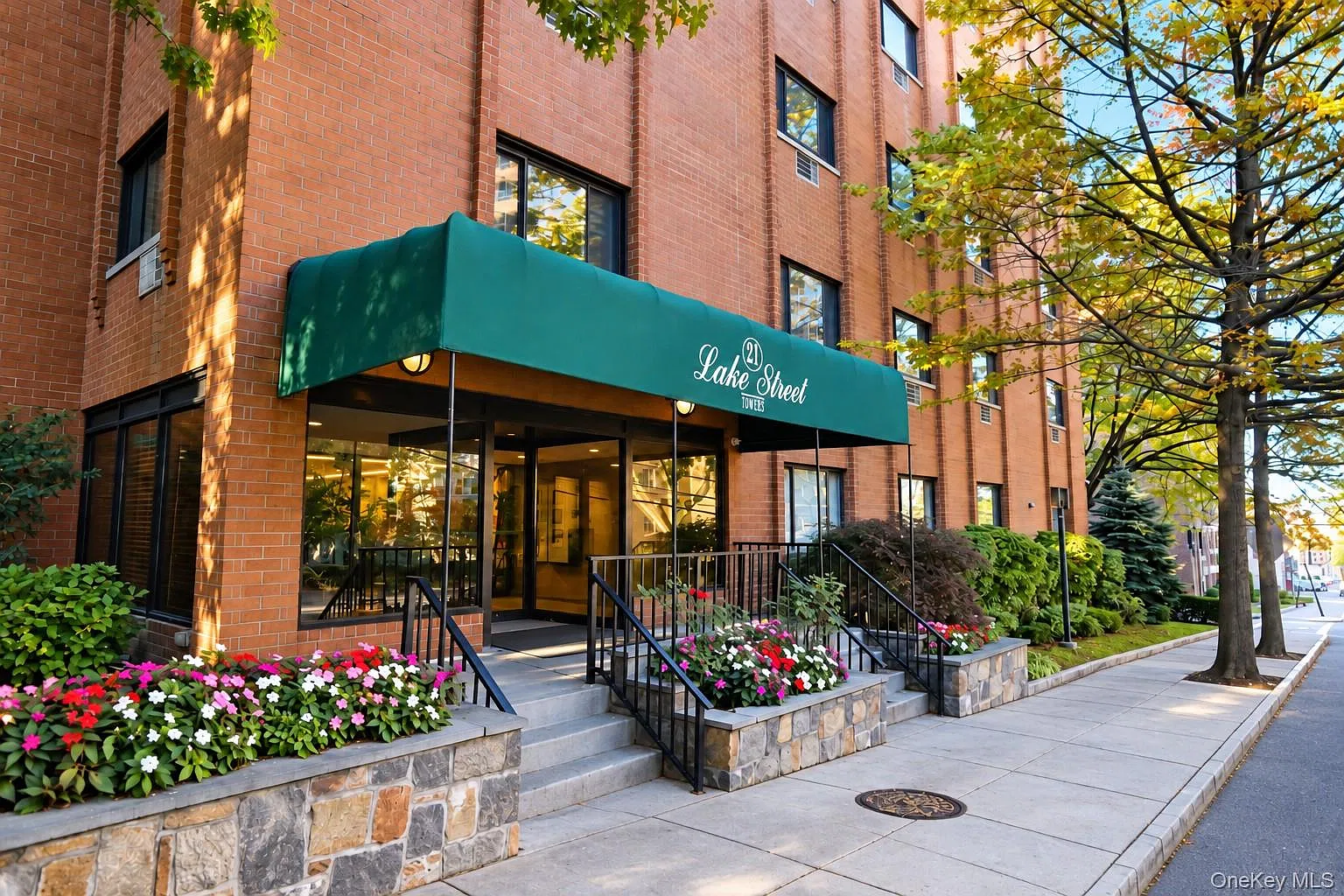 1 bed, 1.5 bath, 1007 sqft, $2,800 — Photo 2