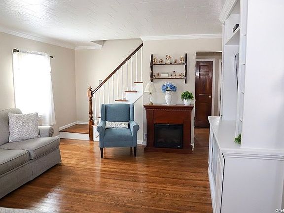 3rd image of 451 Jackson Ave