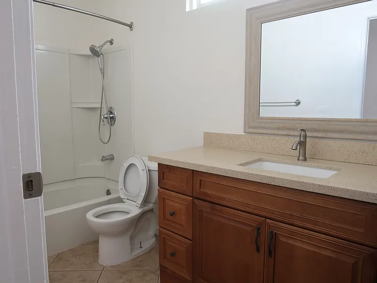 2226 E Poppy St — Photo 12
