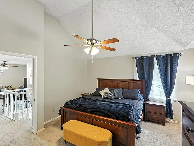 1426 Harmony Ln — Photo 32
