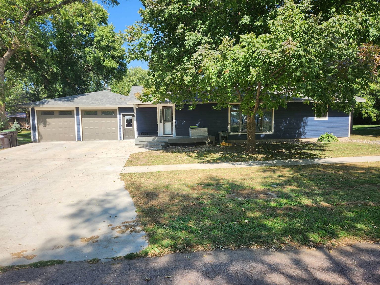 308 W Church St, Inwood, IA 51240 MLS 11216275 Zillow