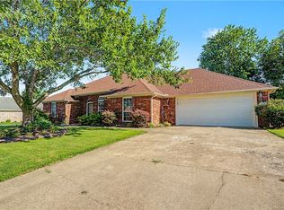 3907 W Easy St, Rogers, AR 72756