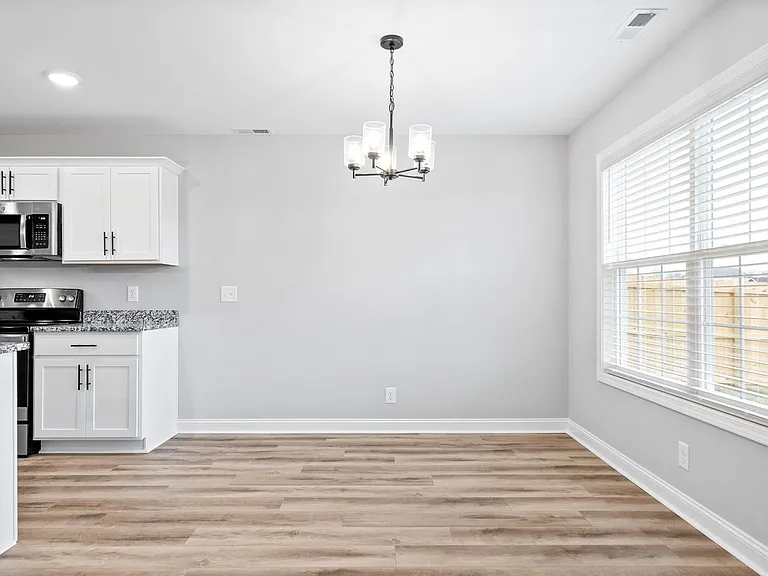 338 Galway Dr — Photo 16