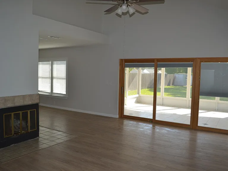 489 Amethyst Way — Photo 10