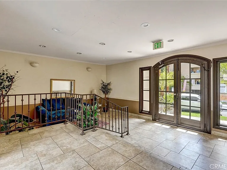 4637 Willis Ave #110 — Photo 5