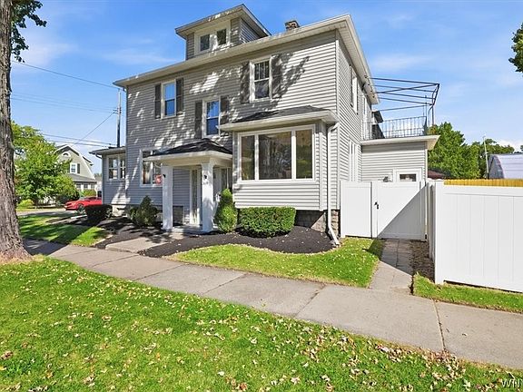 3rd image of 369 Stanley St