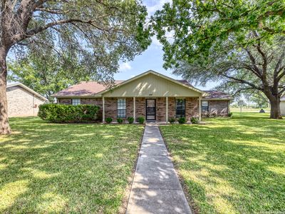 105 S Bluebonnet, Uvalde, TX, 78801
