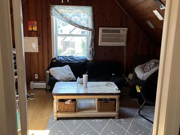 5th image of 76-15 172nd St