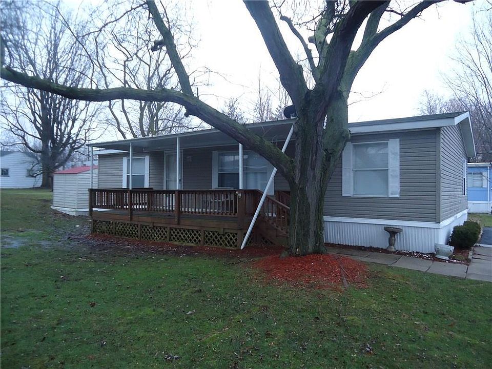 1st image of 25 Harper Pkwy