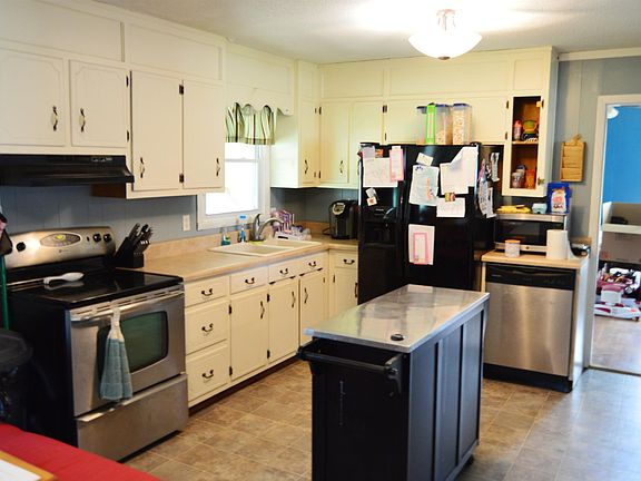 3rd image of 2203 Trotwood Dr