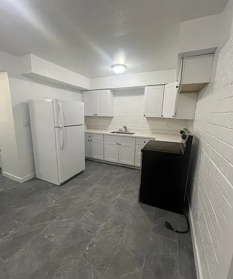 4736 W Bethany Home Rd #4 — Photo 12