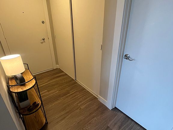 3rd image of 425 Malden Ave E APT 203