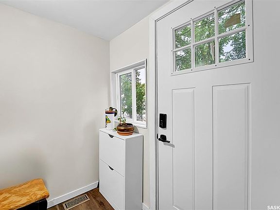 4th image of 316 J AVENUE N