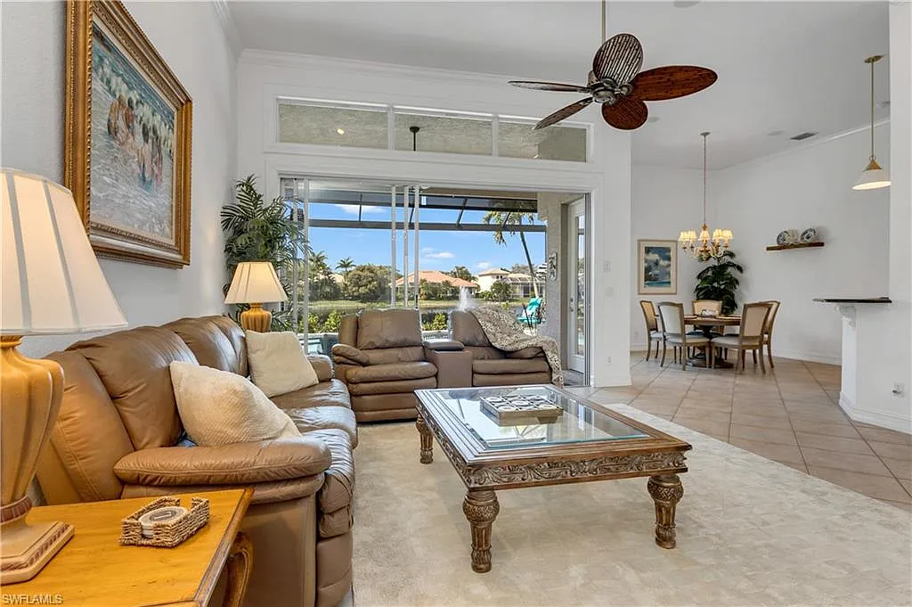 3 bed, 2.0 bath, 2467 sqft, $10,000 — Photo 2