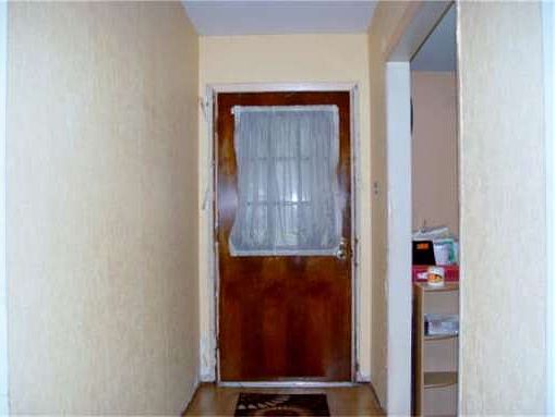 3rd image of 6022 Densmore Dr
