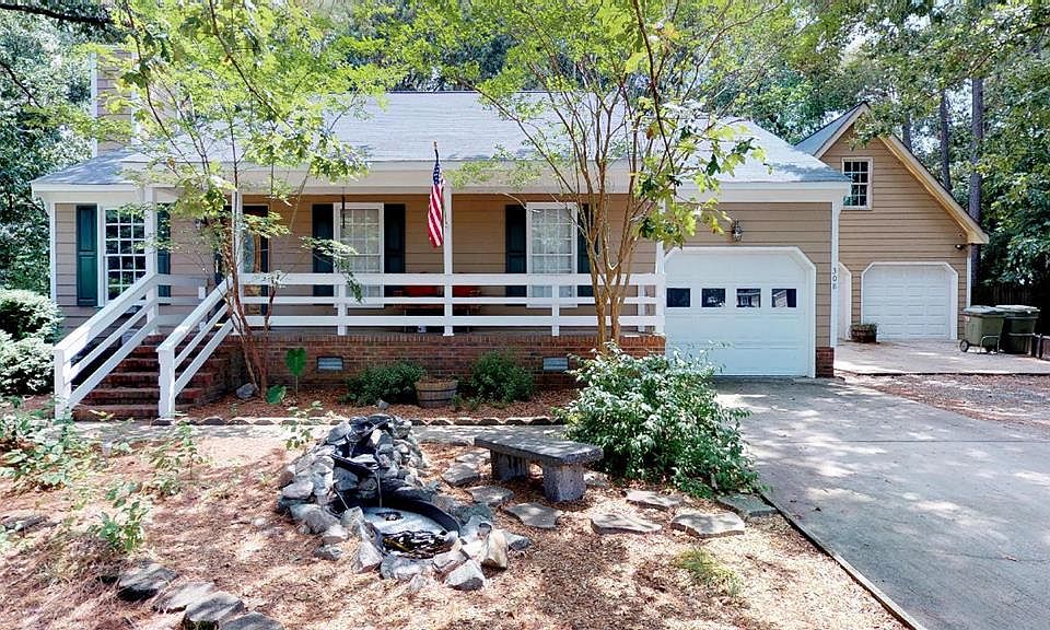 1st image of 308 Jeannine Dr