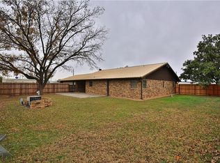 101 Gateway Rd, Winters, TX 79567