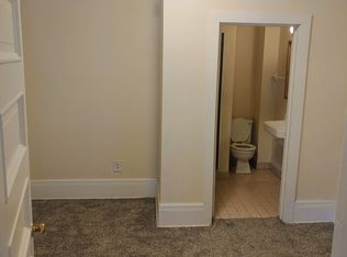 918-24 Knapp, Milwaukee, WI 53202