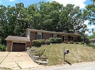 11 Martin Ln, Union, MO 63084