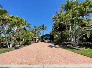 4842 Southern Breeze DR, NAPLES, FL 34114