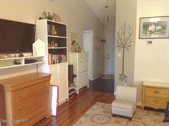 2nd image of 2565 Saint Pauls Dr