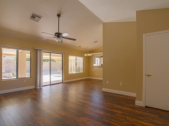 4th image of 9045 Litchfield Ave