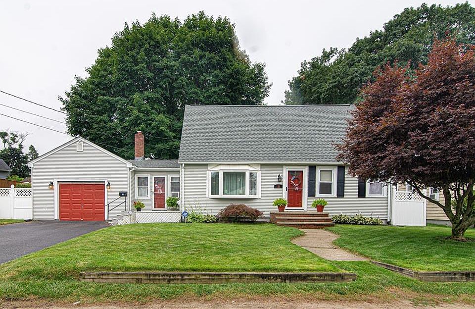 1st image of 109 Lyman Ave