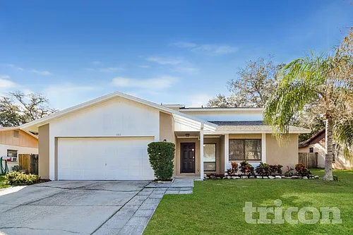 1311 Corner Oaks Dr Photo 1