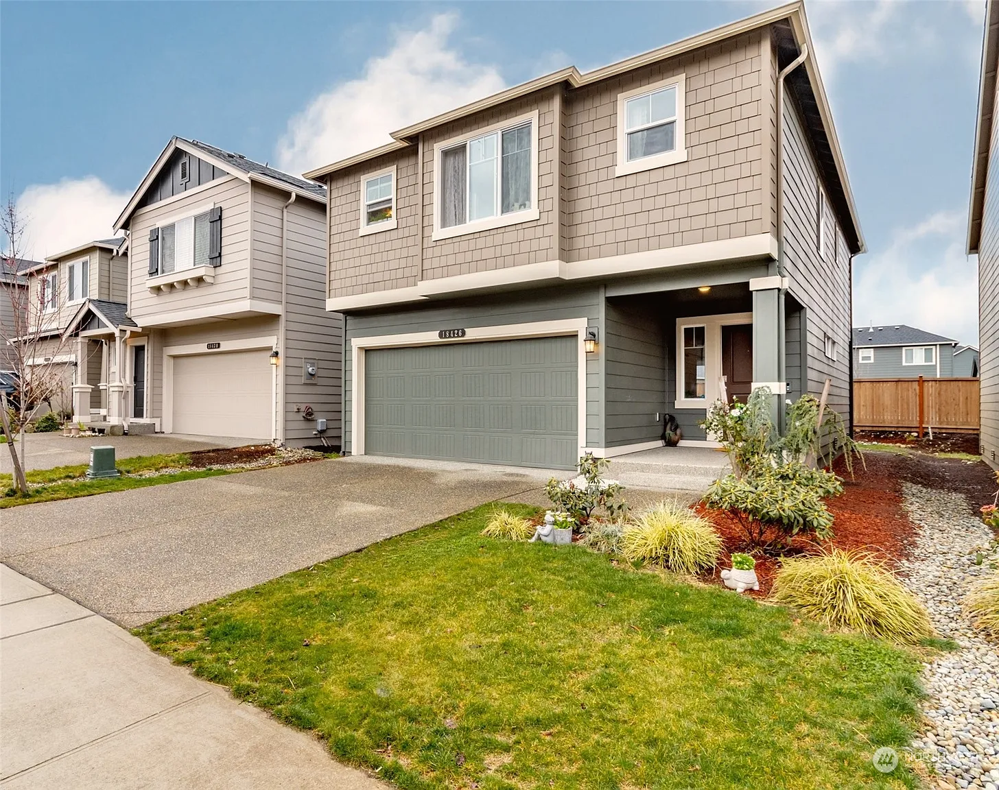 18426 110th Avenue E photo 1