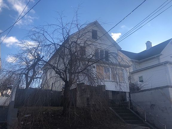 3rd image of 71 De Hart Ave