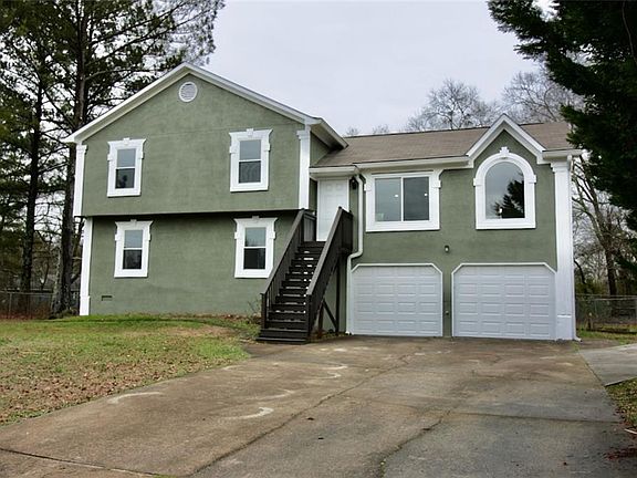 3rd image of 13 Creek Bend Ct