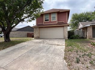 11343 Hatchet Pass Dr, San Antonio, TX 78245