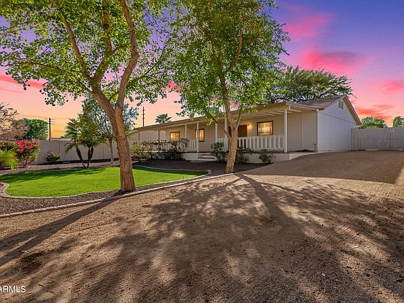 3rd image of 6241 S PARKSIDE Drive