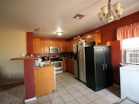 2nd image of 4302 Braxton Ln