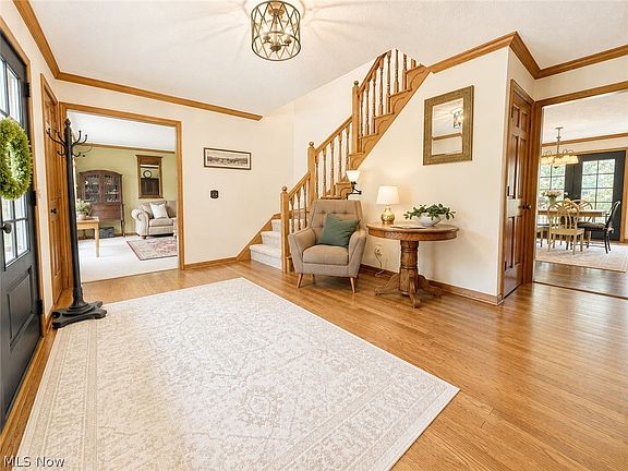 4th image of 6834 Harbor Dr NW