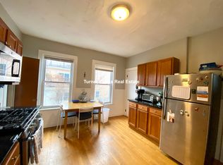 256 Summer St APT 2F, Somerville, MA 02143